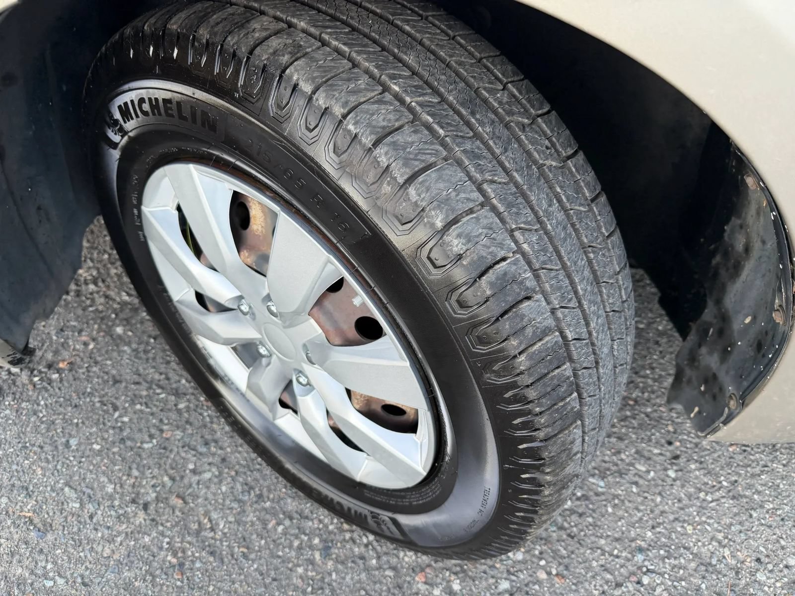 Used 2007 Toyota Sienna CE FWD image 41