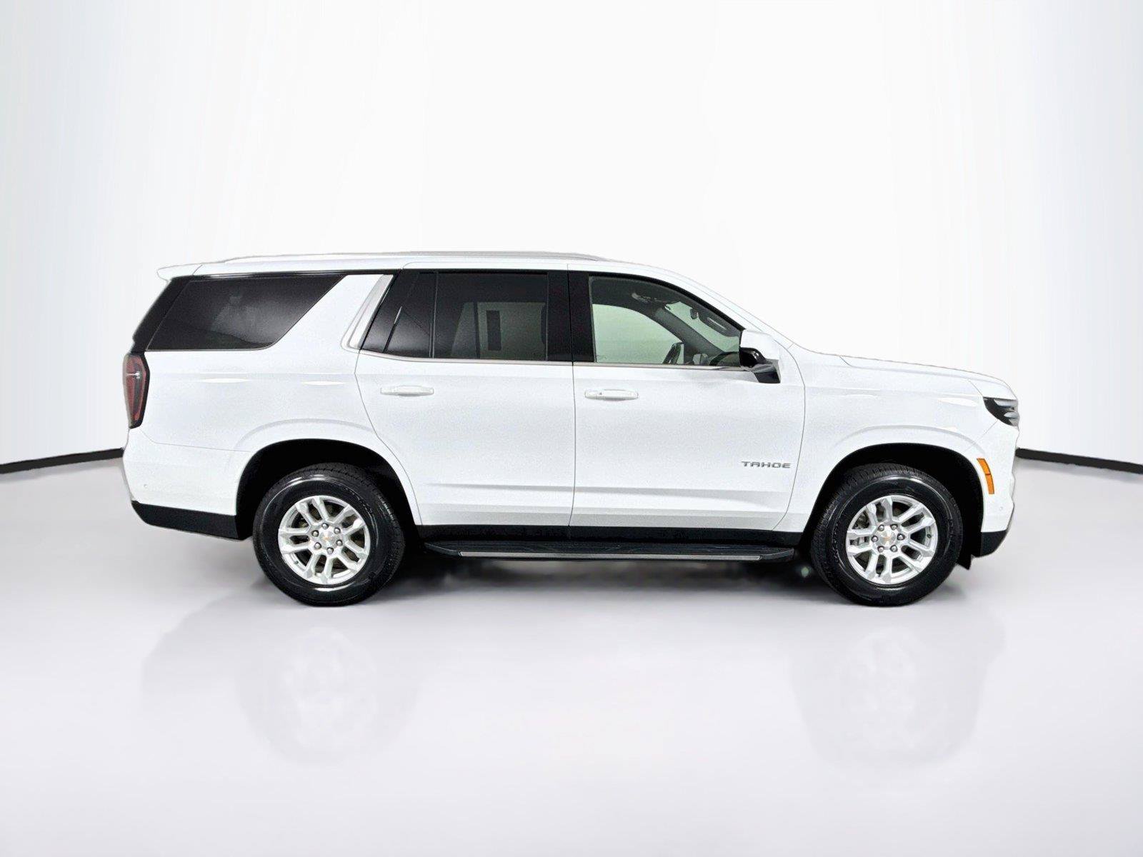 Used 2025 Chevrolet Tahoe LT RWD image 11