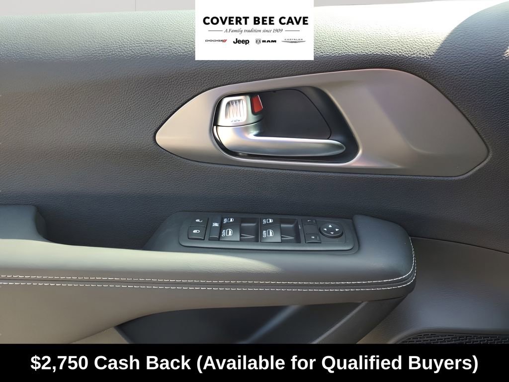 New 2026 Chrysler Voyager LX image 27