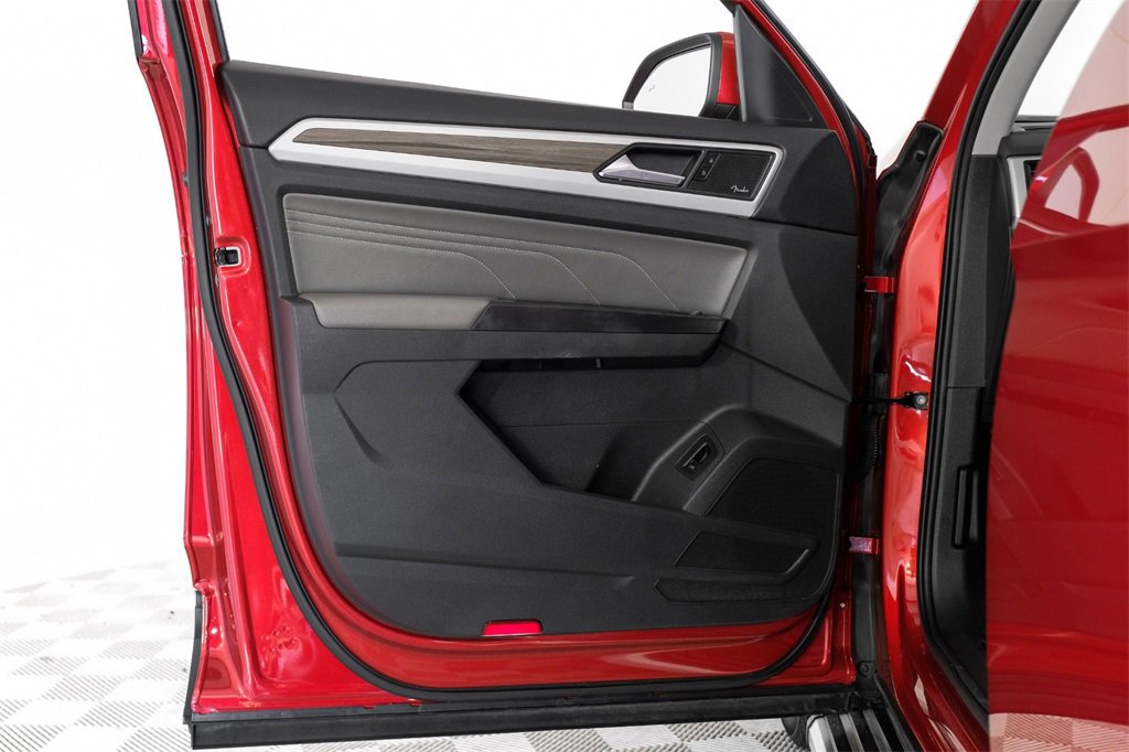 Used 2021 Volkswagen Atlas SEL Premium image 47