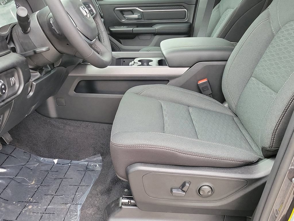 New 2026 RAM 1500 Big Horn AWD/4WD image 26