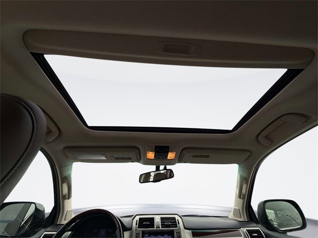 Used 2011 Lexus GX 460 image 18