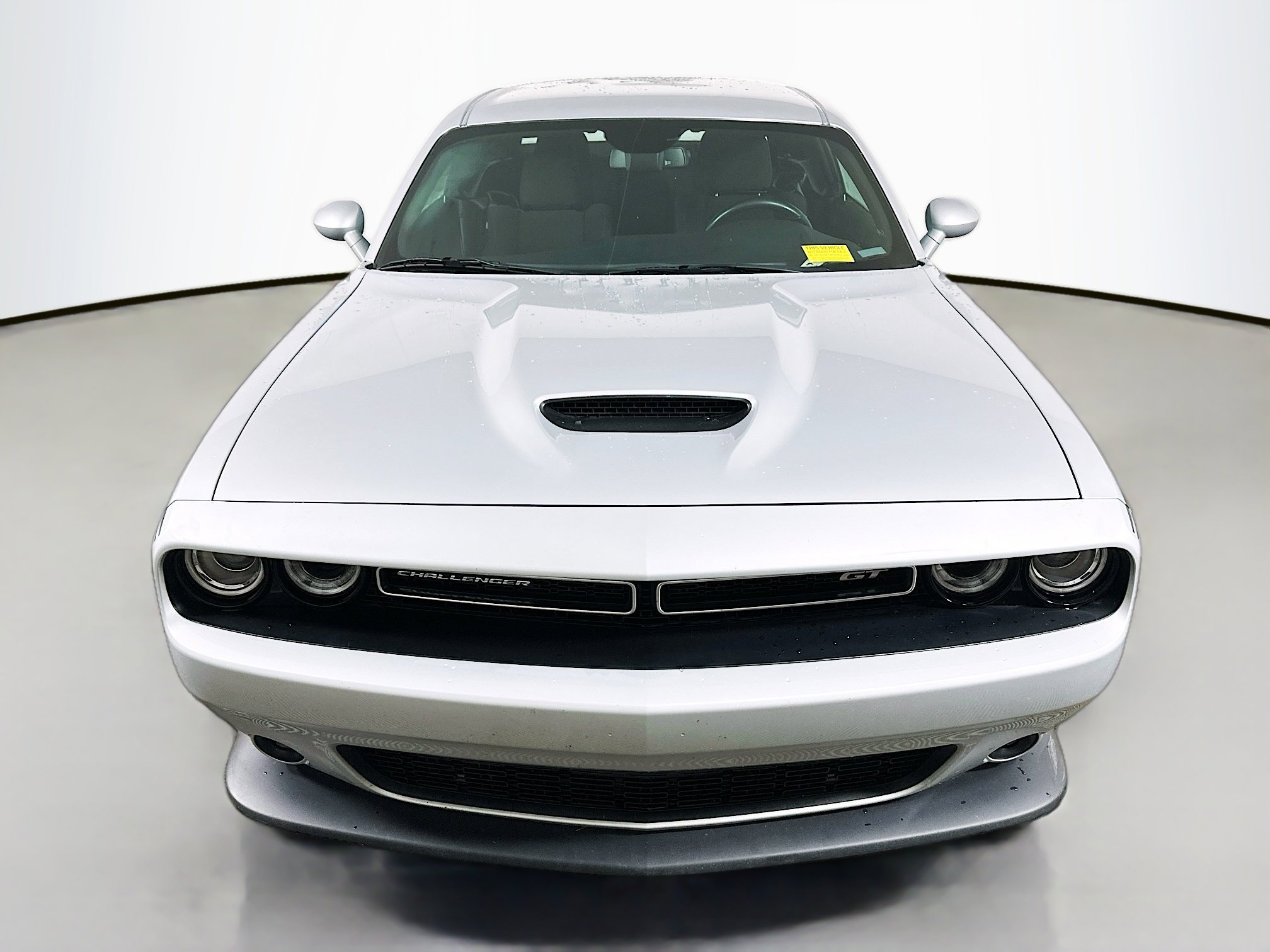 Used 2022 Dodge Challenger GT image 2