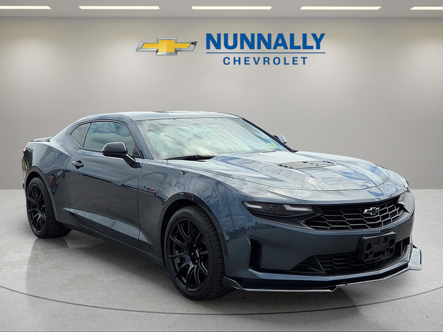 Used 2023 Chevrolet Camaro LT RWD image 7