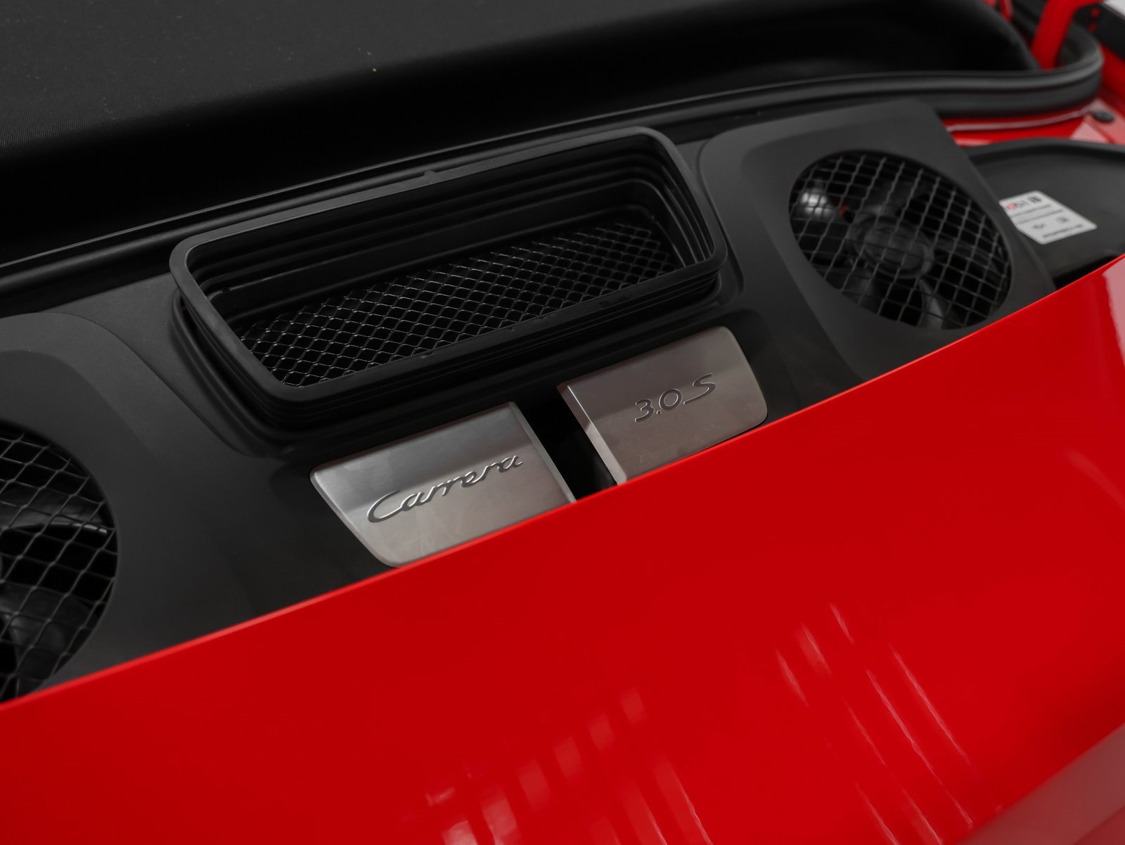 Certified 2017 Porsche 911 Carrera 4S image 24