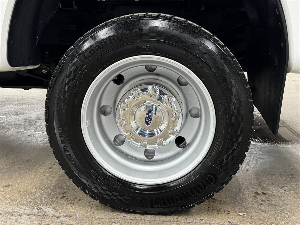 Used 2019 Ford F450 XL w/ Power Equipment Group image 9