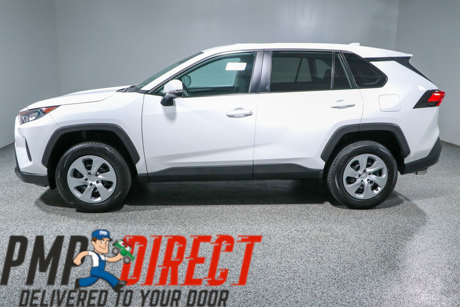 Used 2022 Toyota RAV4 LE FWD image 10