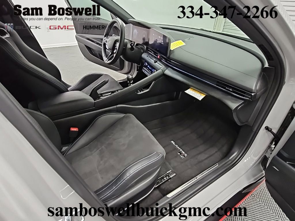 Used 2025 Hyundai Elantra N image 36