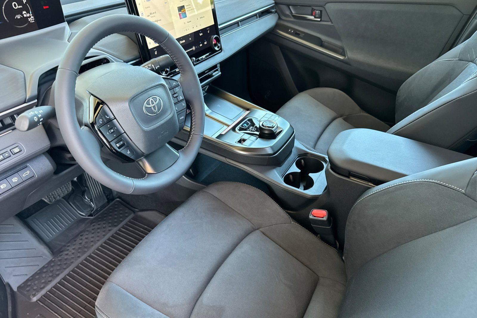 New 2026 Toyota C-HR AWD/4WD image 11