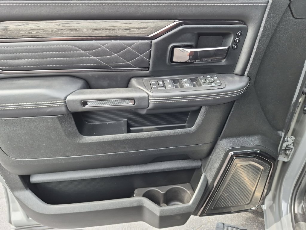 Certified 2026 RAM 2500 Limited AWD/4WD image 9