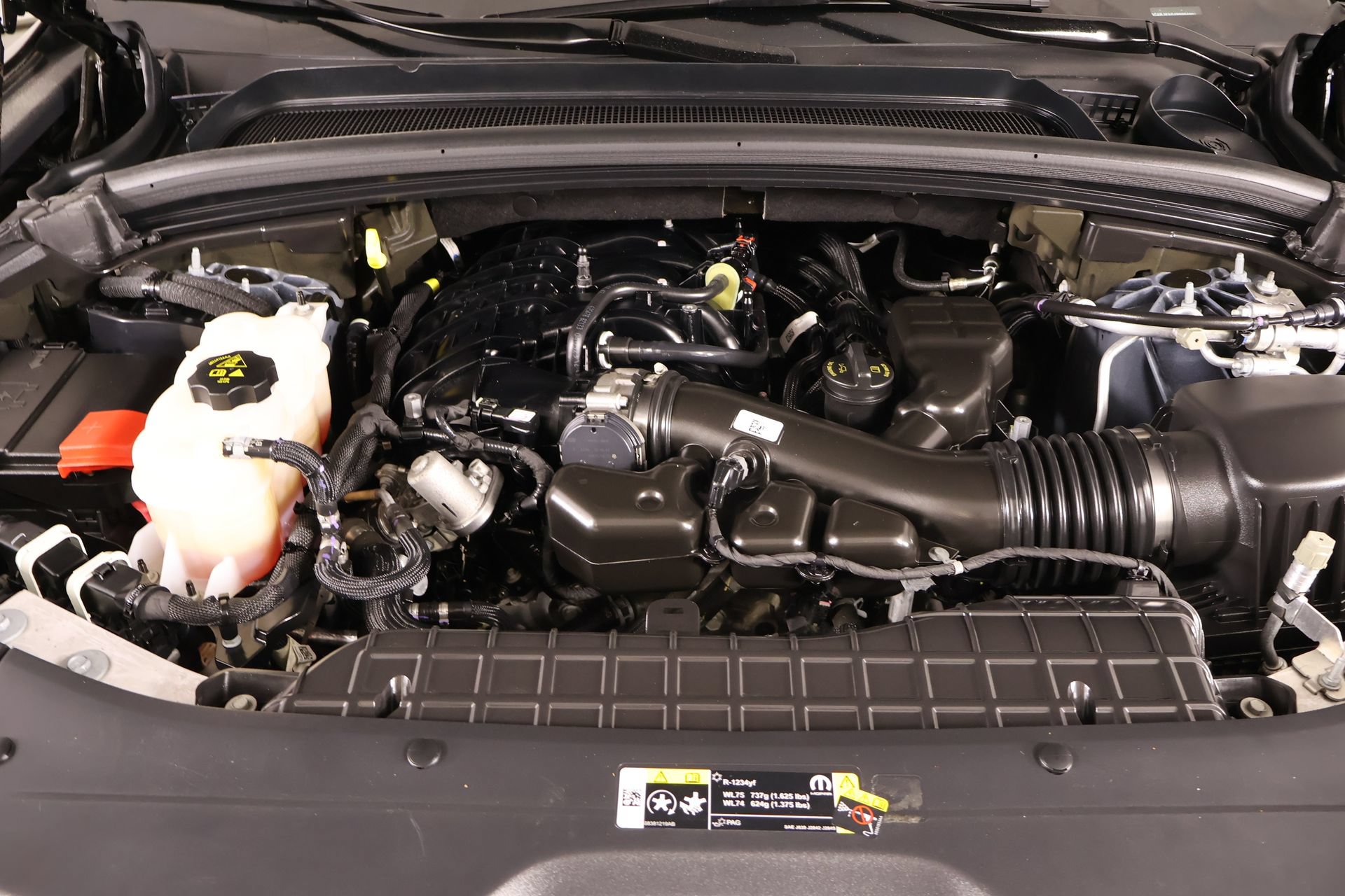 Used 2023 Jeep Grand Cherokee L Laredo AWD/4WD image 19