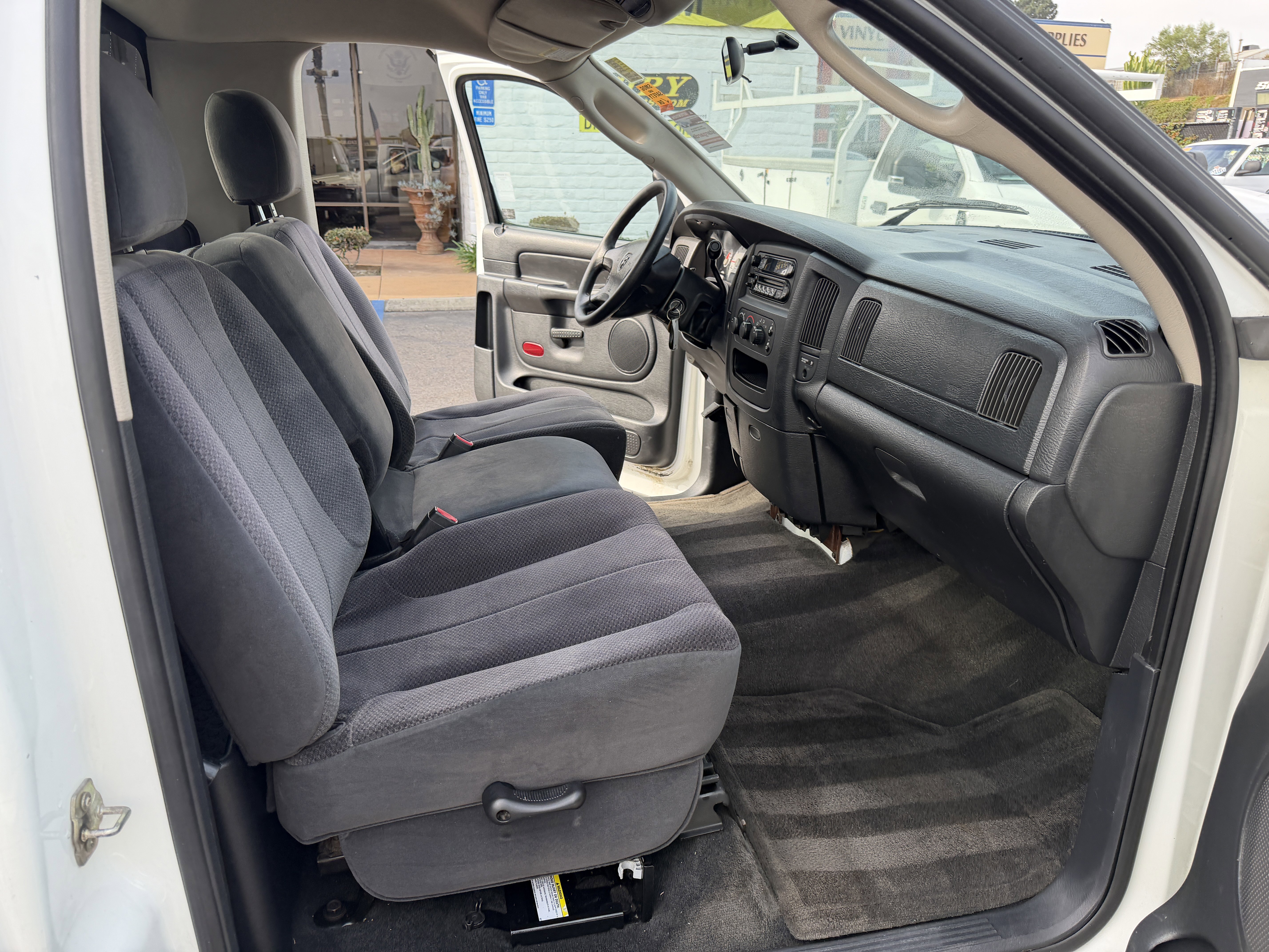 Used 2003 Dodge Ram 2500 Truck SLT image 13