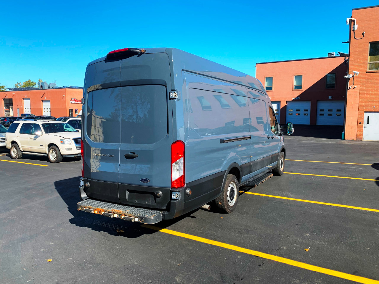 Used 2021 Ford Transit 250 148 High Roof Extended w/ Parcel Delivery Package image 13