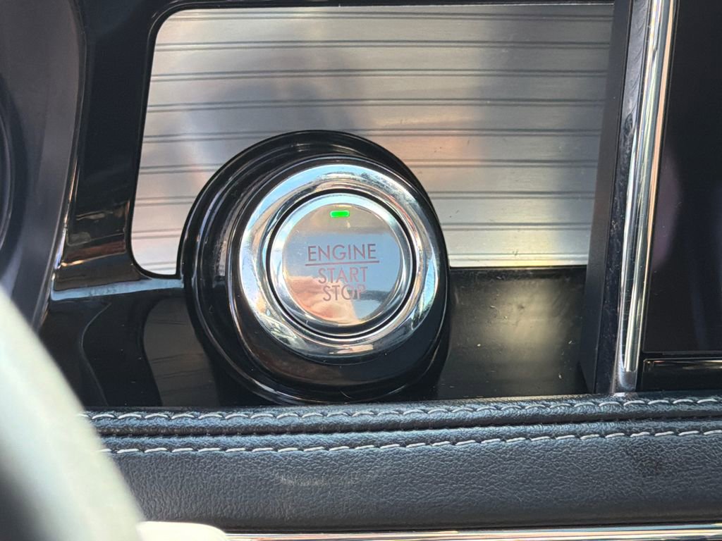 Used 2022 Lincoln Corsair FWD w/ Premium Package image 26