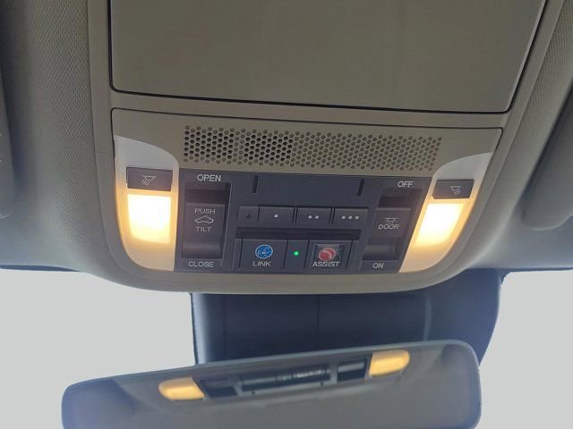 Used 2020 Acura TLX w/ Technology Package FWD image 19