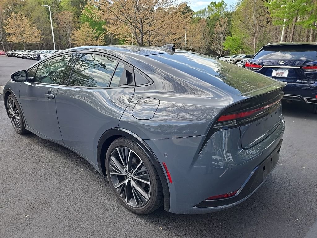 Used 2025 Toyota Prius Limited w/ Limited Premium Package image 9