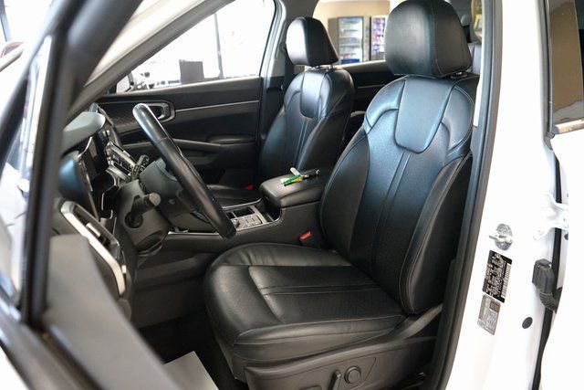 Used 2022 Kia Sorento S image 2