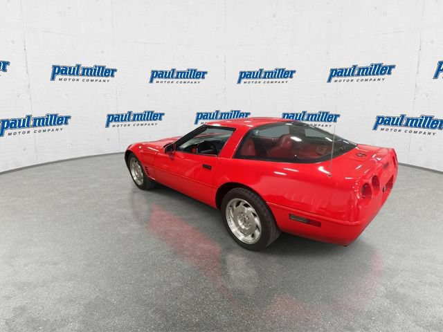 Used 1996 Chevrolet Corvette Coupe RWD image 8