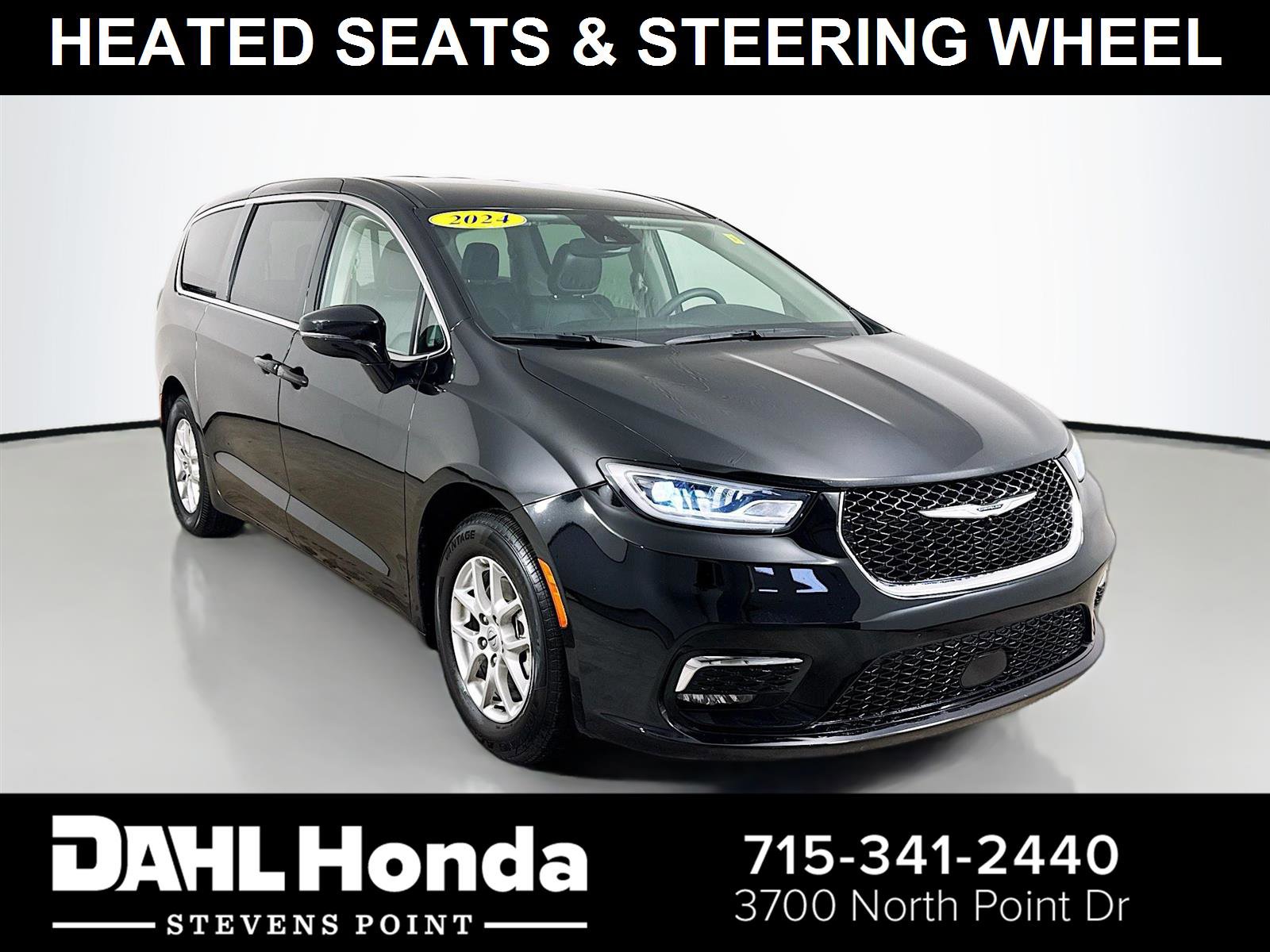 Used 2024 Chrysler Pacifica Touring-L image 1