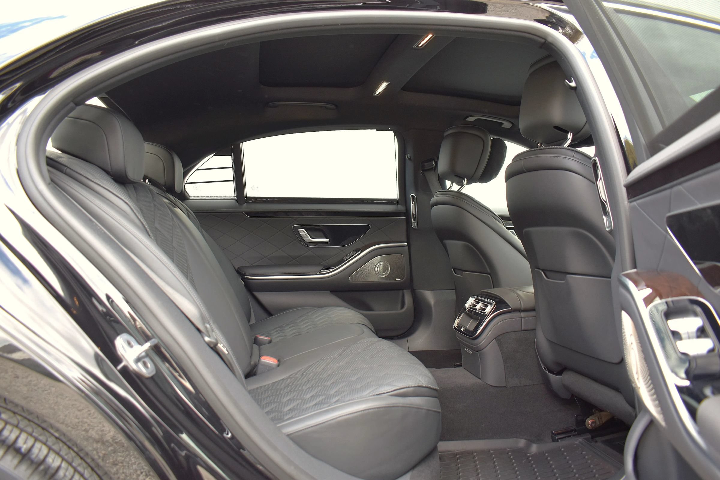 Used 2024 Mercedes-Benz S 500 4MATIC image 51