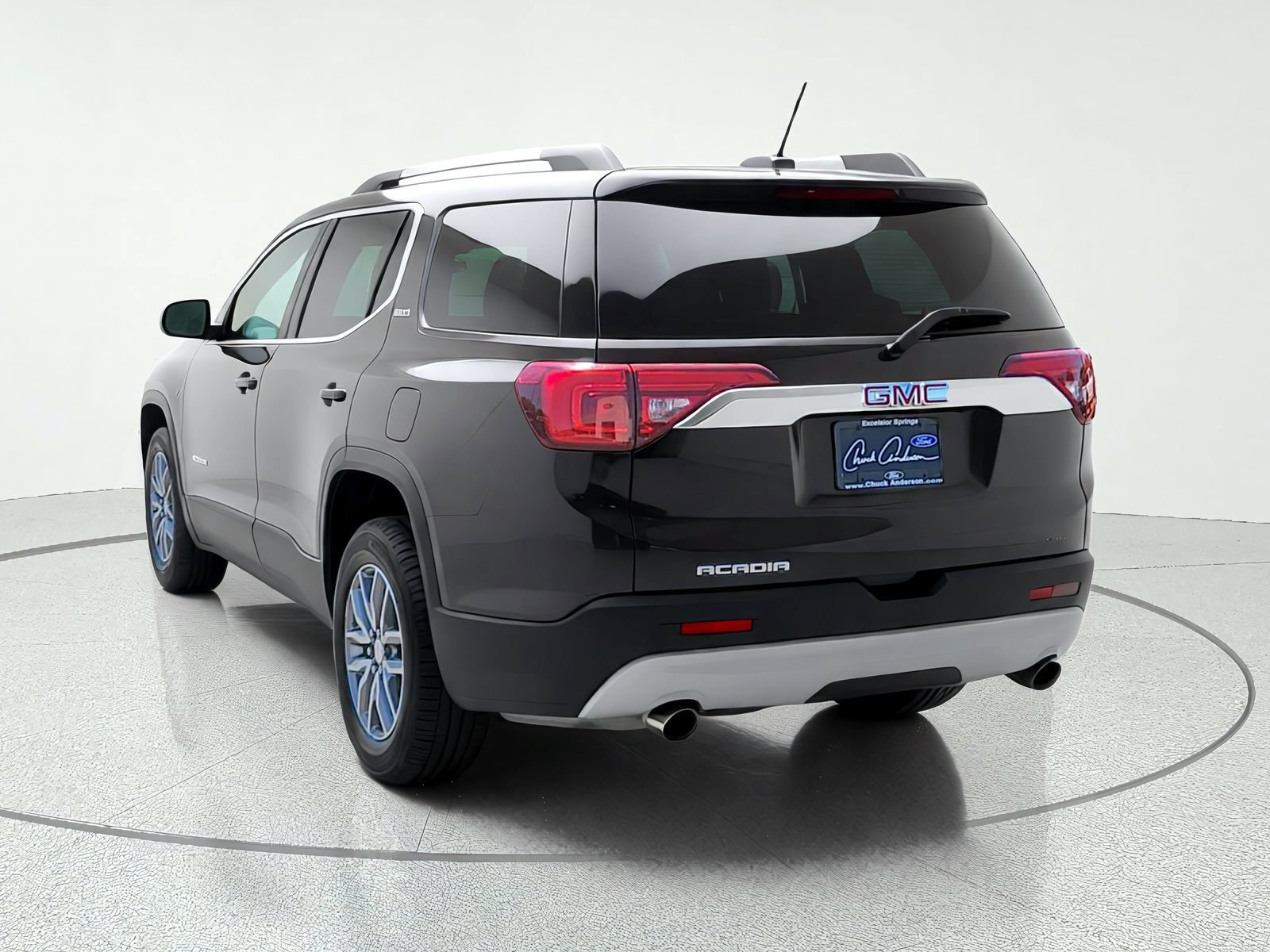 Used 2017 GMC Acadia SLE FWD image 6