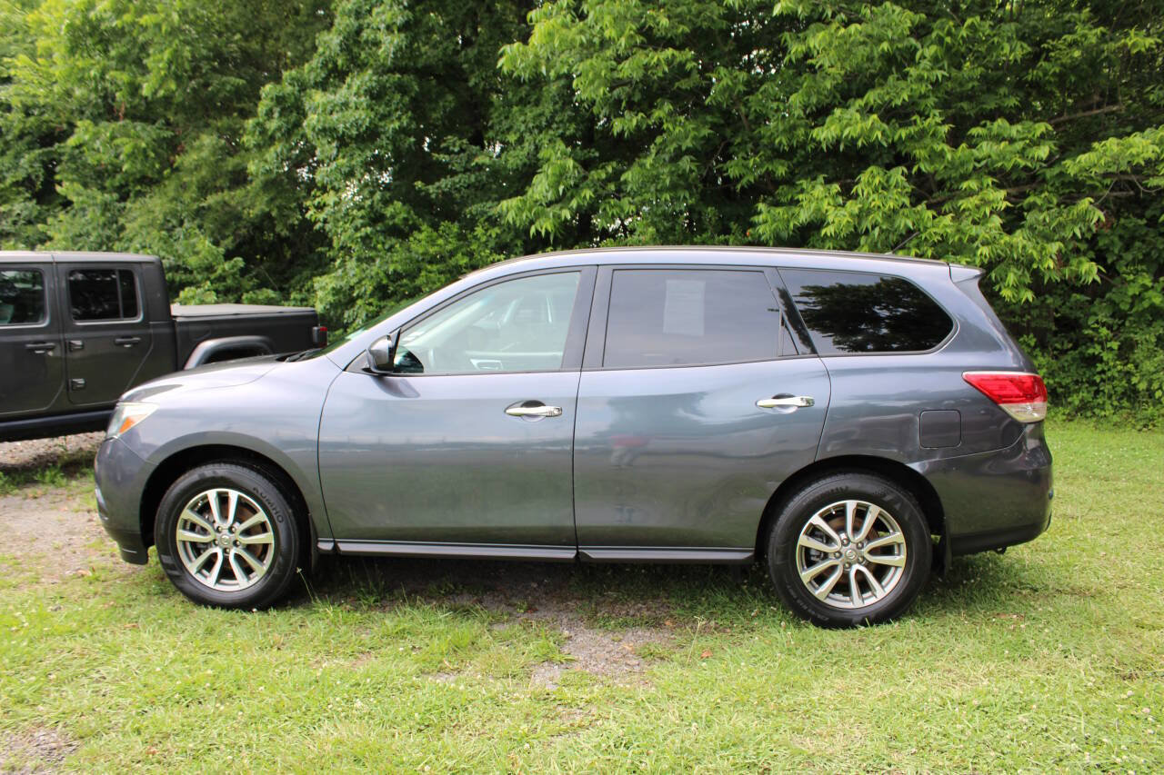 Used 2014 Nissan Pathfinder S image 12