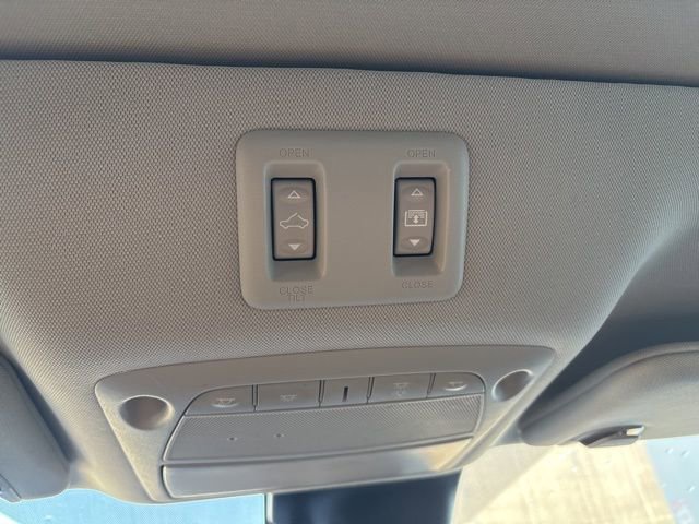 Used 2023 Nissan Murano SL w/ SL Moonroof Package image 17