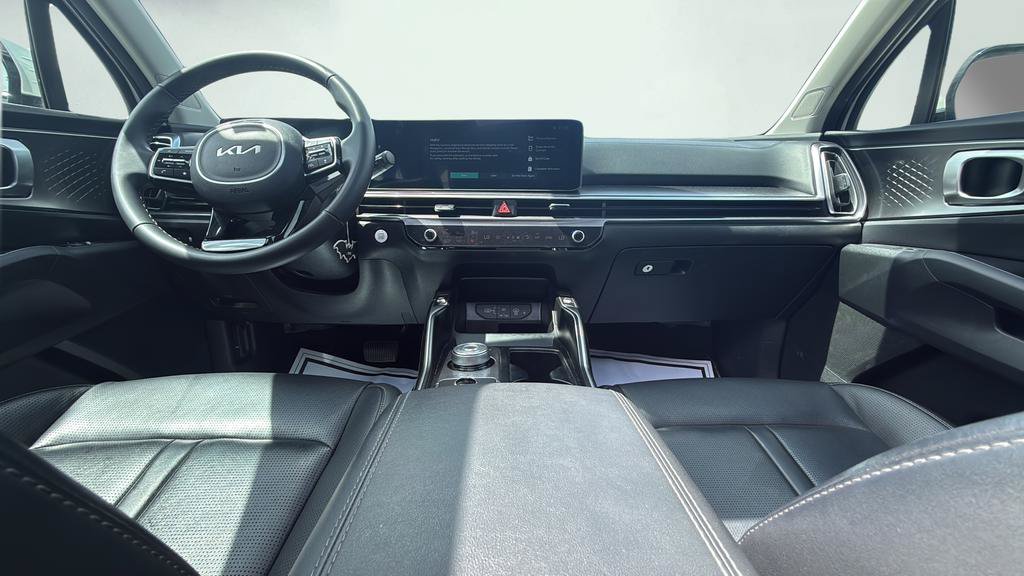 Used 2025 Kia Sorento EX w/ EX Panoramic Sunroof Package AWD/4WD image 28