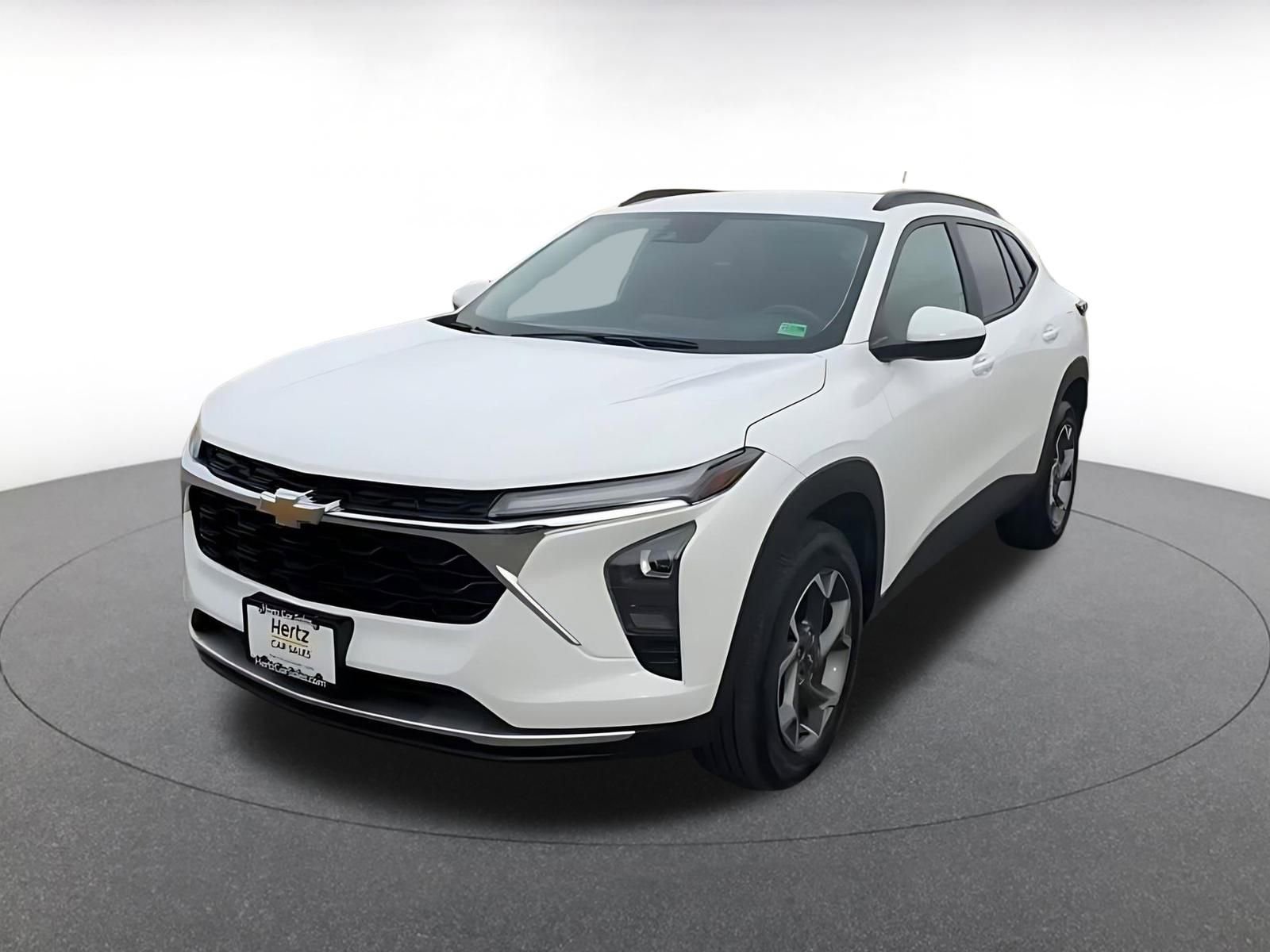 Used 2025 Chevrolet Trax LT image 7