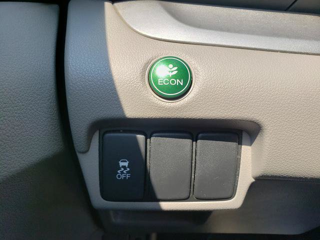 Used 2013 Honda CR-V LX image 25