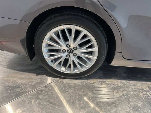 Used 2019 Toyota Camry XLE w/ Sunroof Package image 19