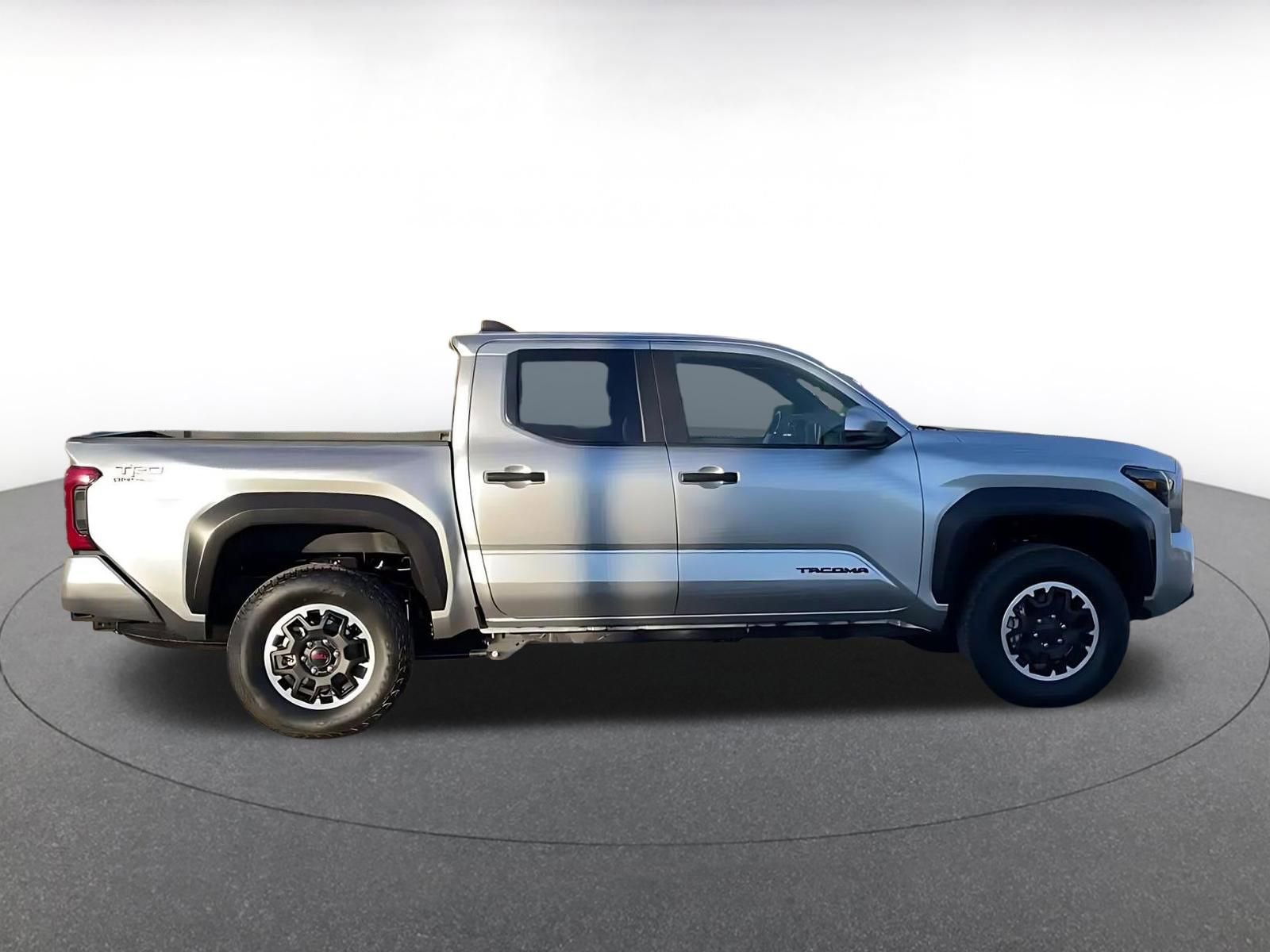 Used 2025 Toyota Tacoma TRD Off-Road image 8