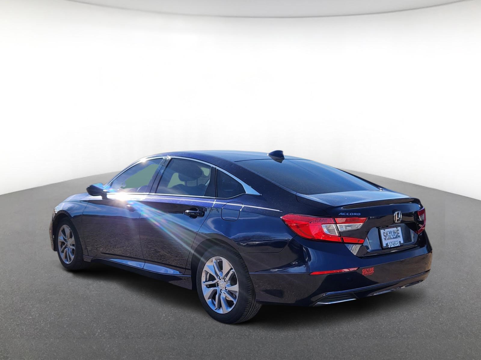 Used 2018 Honda Accord LX image 4