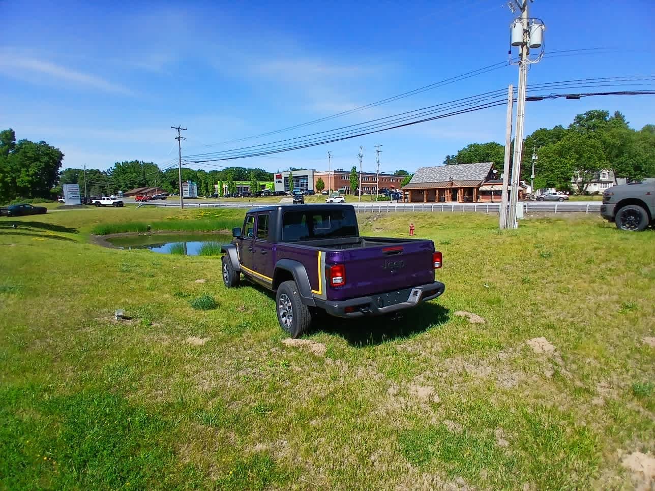 New 2026 Jeep Gladiator Sport AWD/4WD image 6