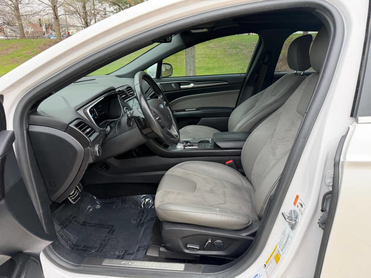 Used 2017 Ford Fusion Sport w/ Equipment Group 401A image 9