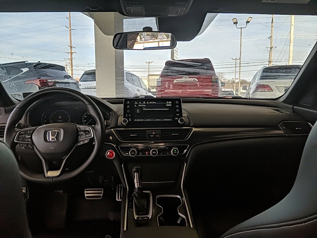 Used 2019 Honda Accord Sport image 12