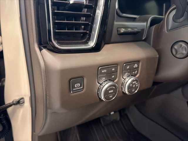 New 2026 GMC Sierra 1500 Denali AWD/4WD image 25