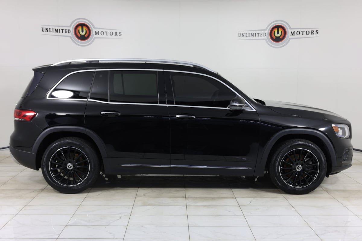 Used 2020 Mercedes-Benz GLB 250 4MATIC image 2