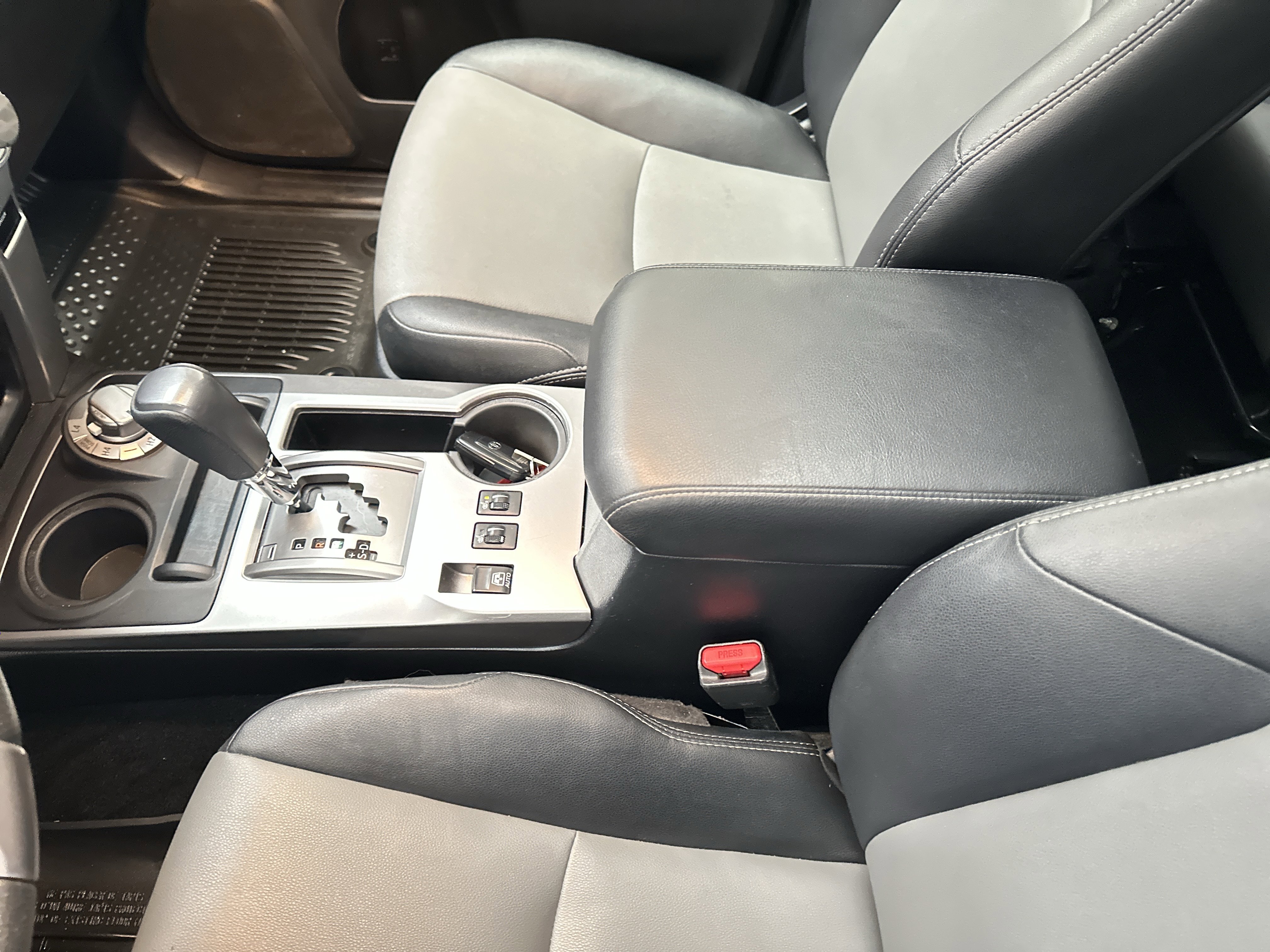 Used 2022 Toyota 4Runner SR5 Premium w/ TRD Black Wheel Package (TMS) image 41