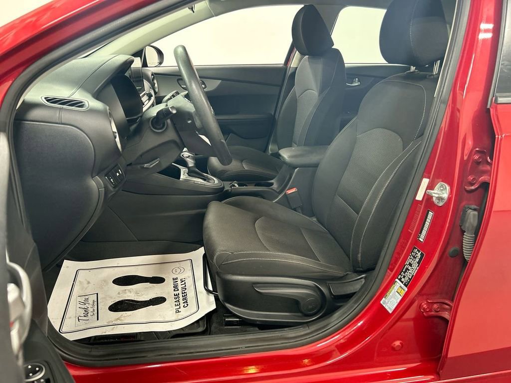 Used 2019 Kia Forte LXS image 9