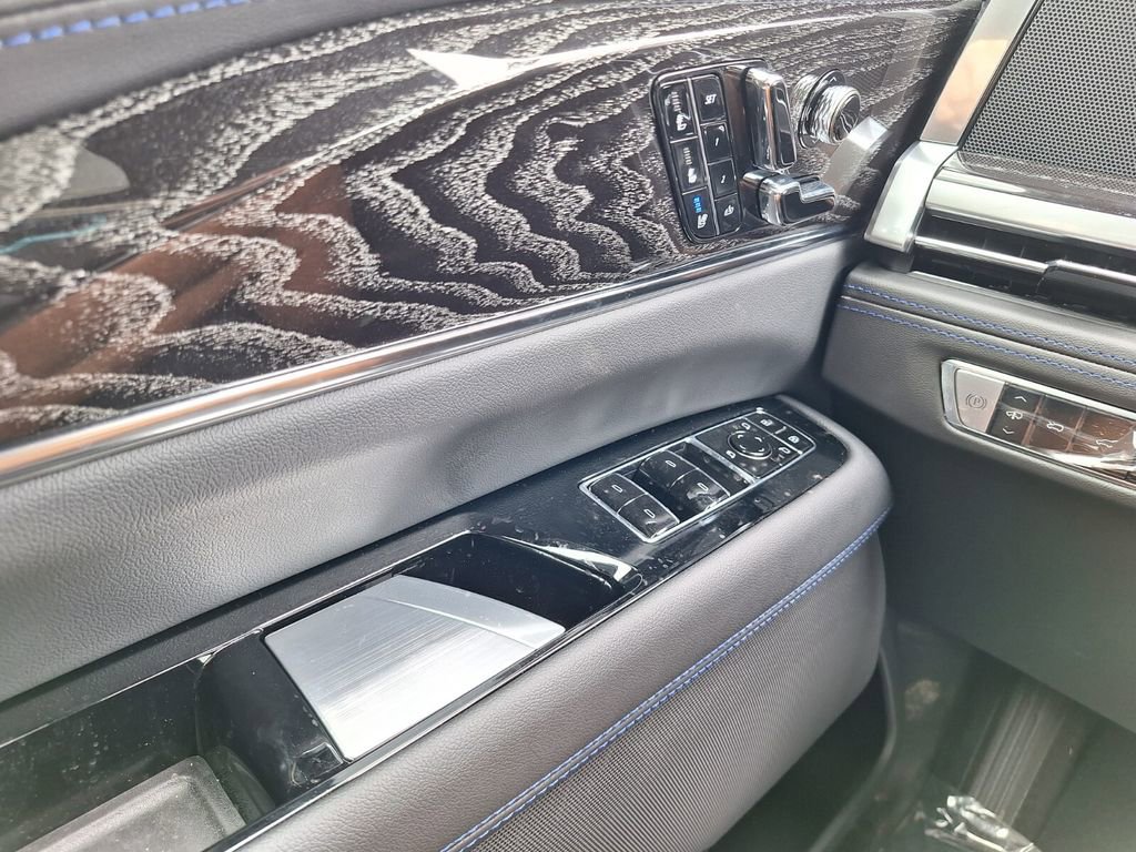 New 2026 Cadillac Escalade IQ Luxury 1 w/ LPO, Floor Liner Package image 18