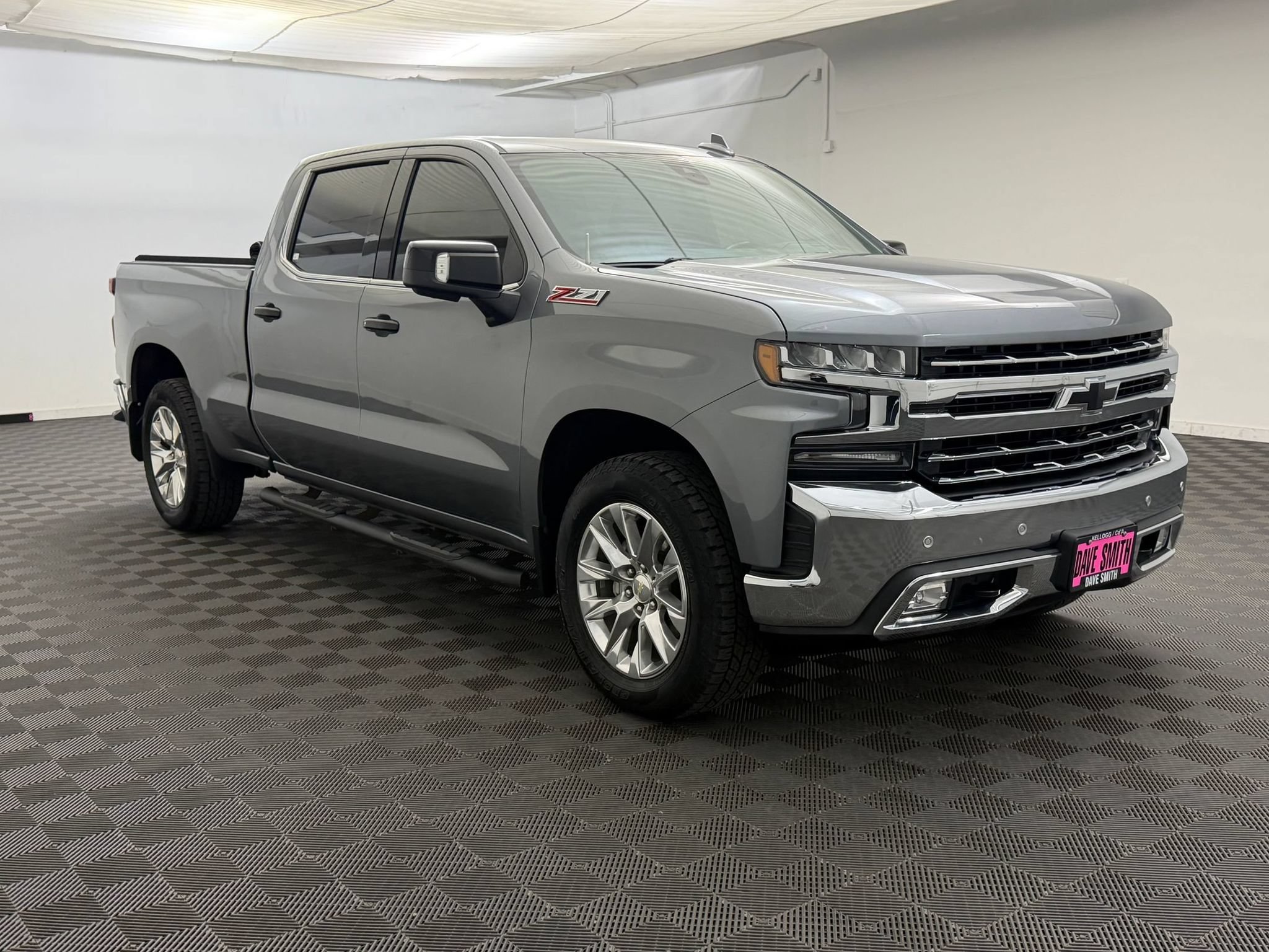 Used 2021 Chevrolet Silverado 1500 LTZ w/ LTZ Premium Package AWD/4WD image 7