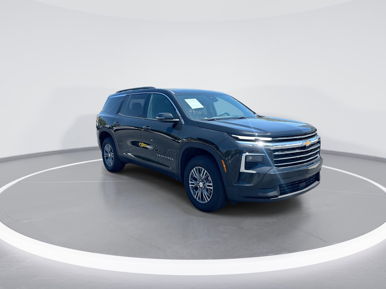 Used 2025 Chevrolet Traverse LT FWD video 2