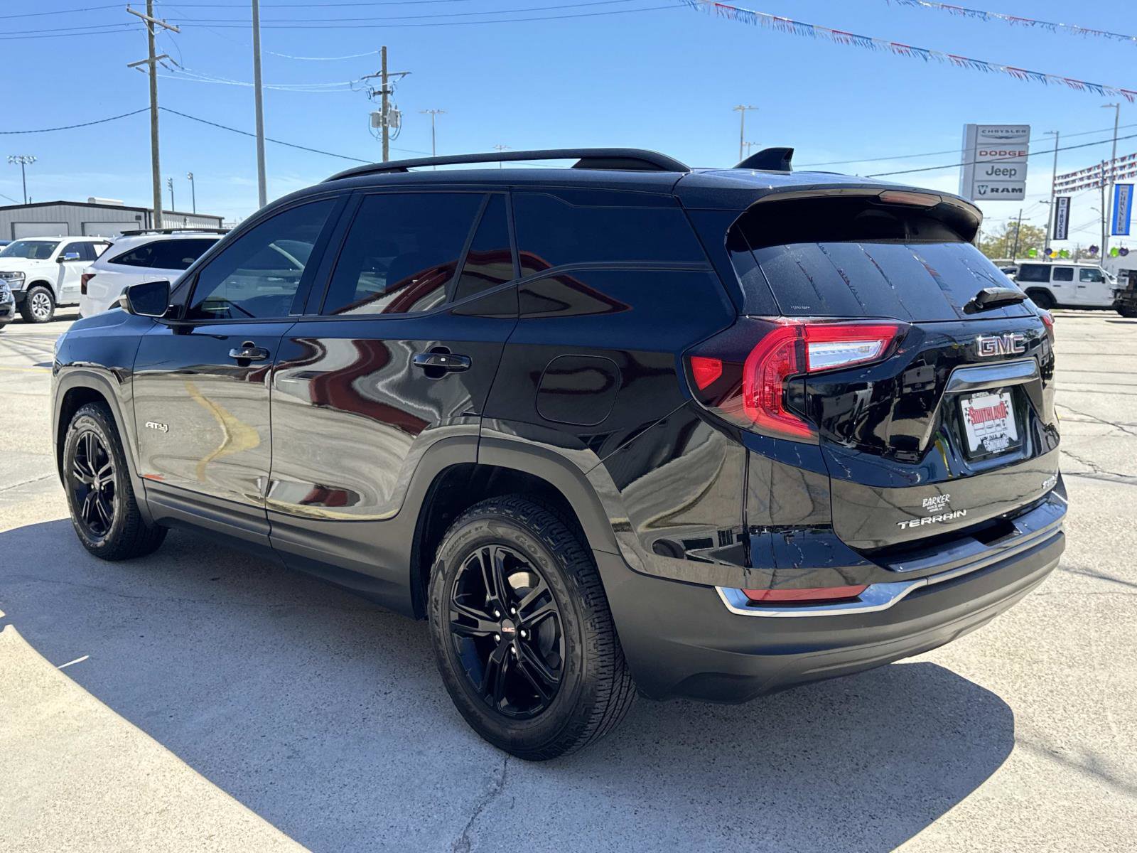 Used 2022 GMC Terrain AT4 w/ LPO, Floor Liner Package image 5