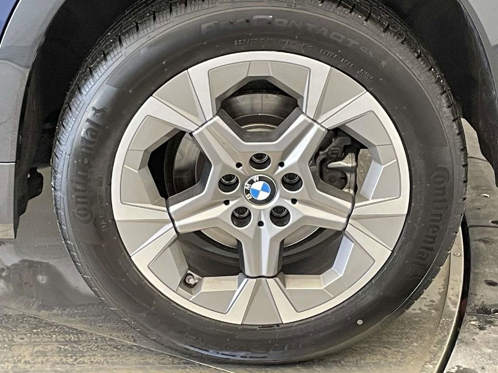 Used 2025 BMW X1 xDrive28i w/ Technology Package AWD/4WD image 12
