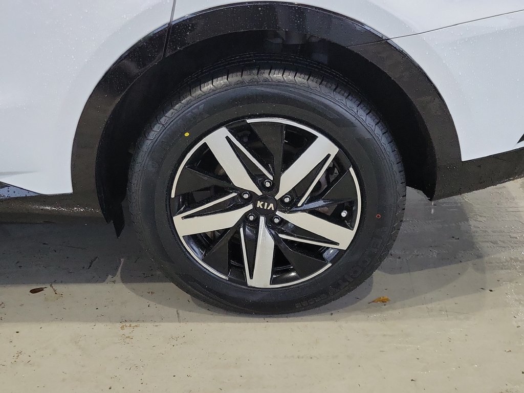Used 2021 Kia Sorento S w/ Panoramic Sunroof Package FWD image 10