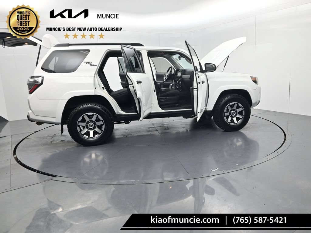 Used 2021 Toyota 4Runner TRD Off-Road AWD/4WD image 54