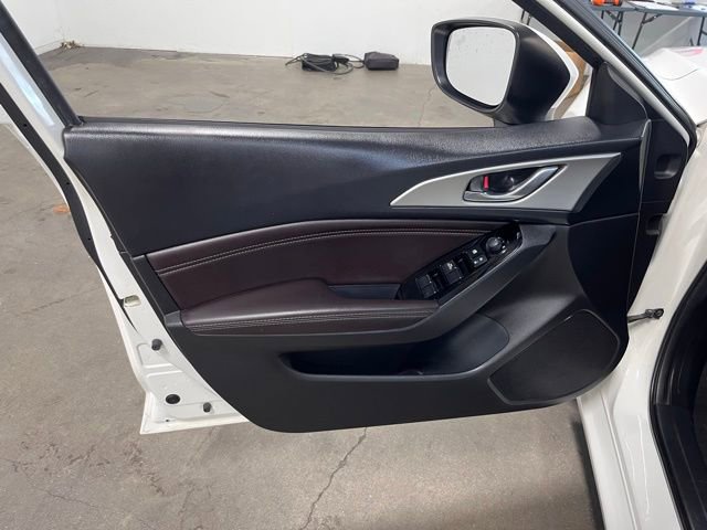 Used 2017 MAZDA MAZDA3 Touring image 24