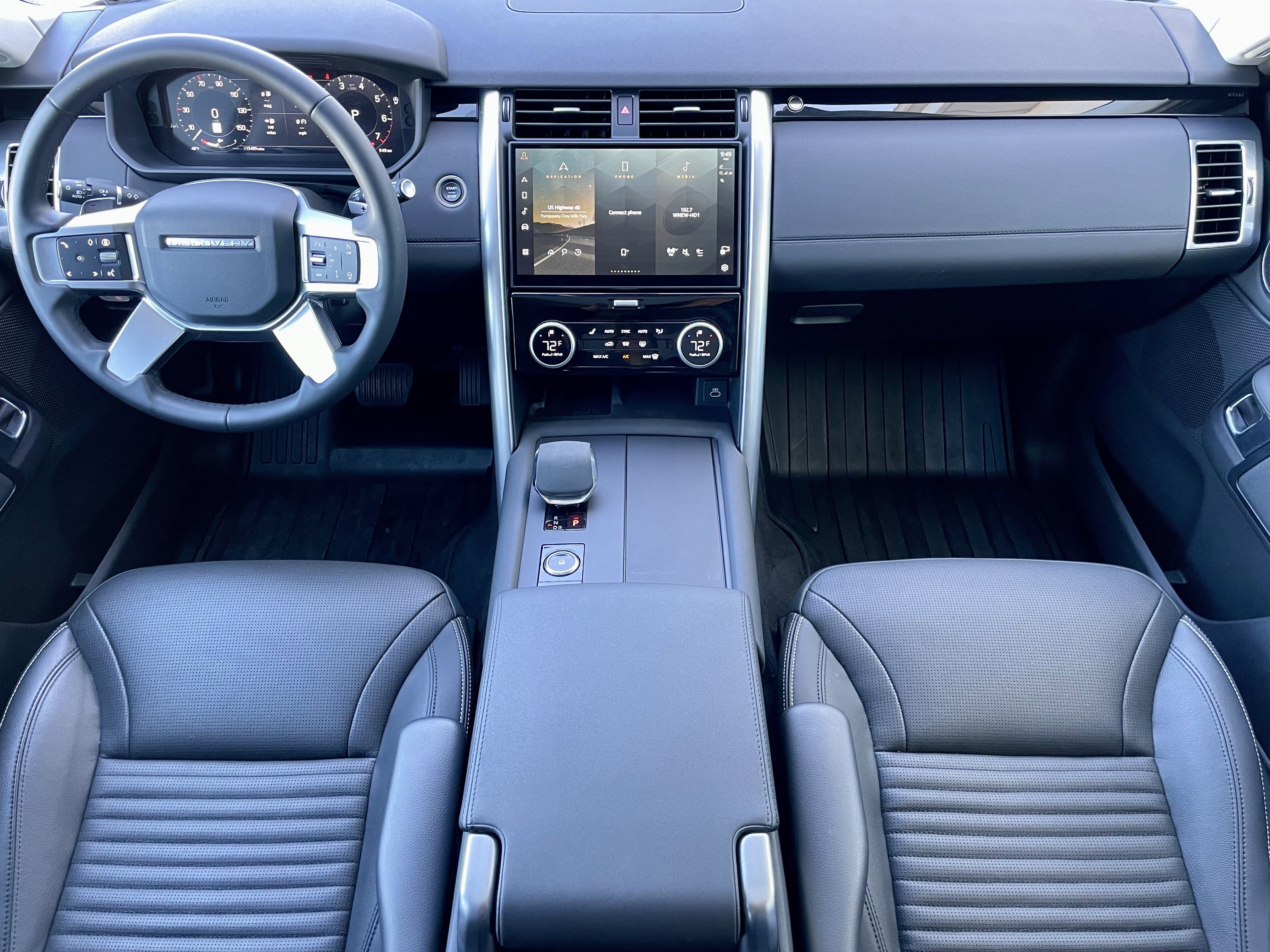 Certified 2024 Land Rover Discovery S AWD/4WD image 16