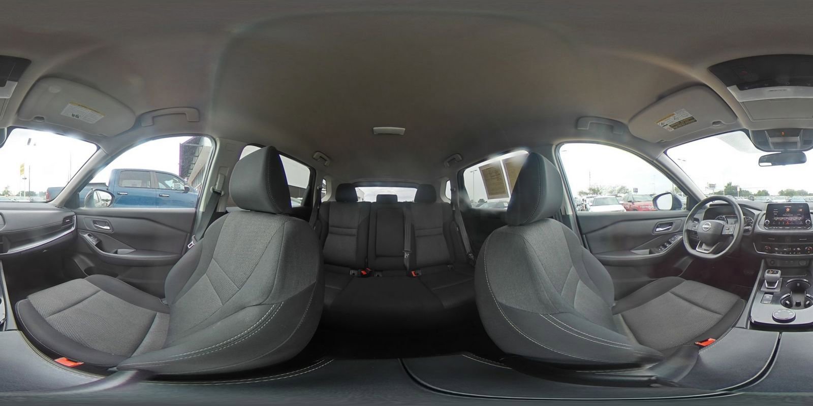 Used 2025 Nissan Rogue SV AWD/4WD image 44